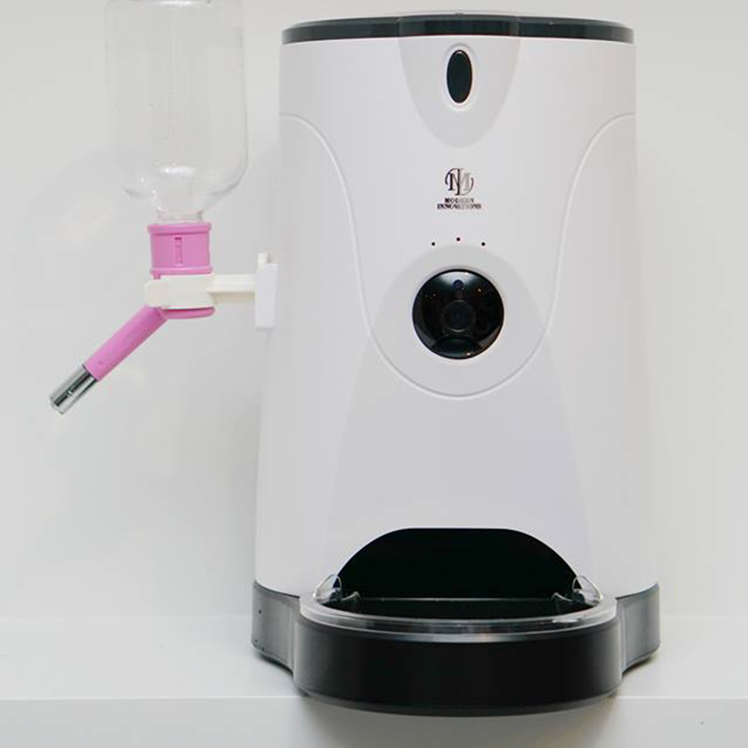 Smart WiFi Pet Feeder with Camera – Feed & Talk to Your Pet Anytime